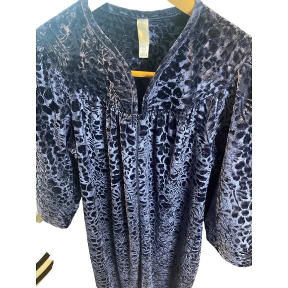 Simply Basic Sleepwear Blue Crushed Velvet Floral Full Zip Dressing Gown SZ S - Picture 4 of 6